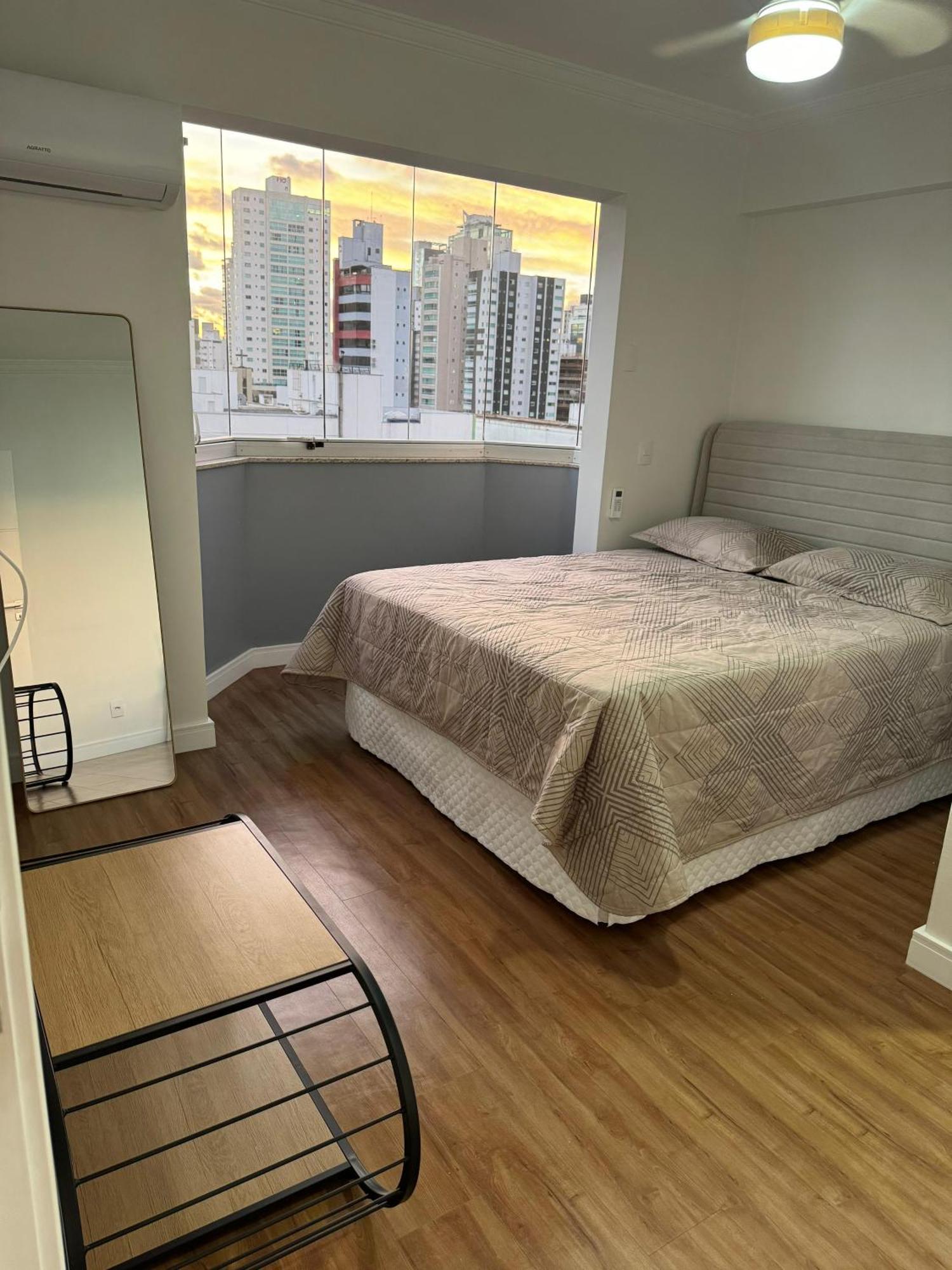 Ap No Coracao De Bc Apartment *
